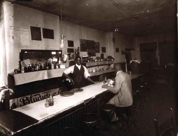Café, Norfolk, 1919