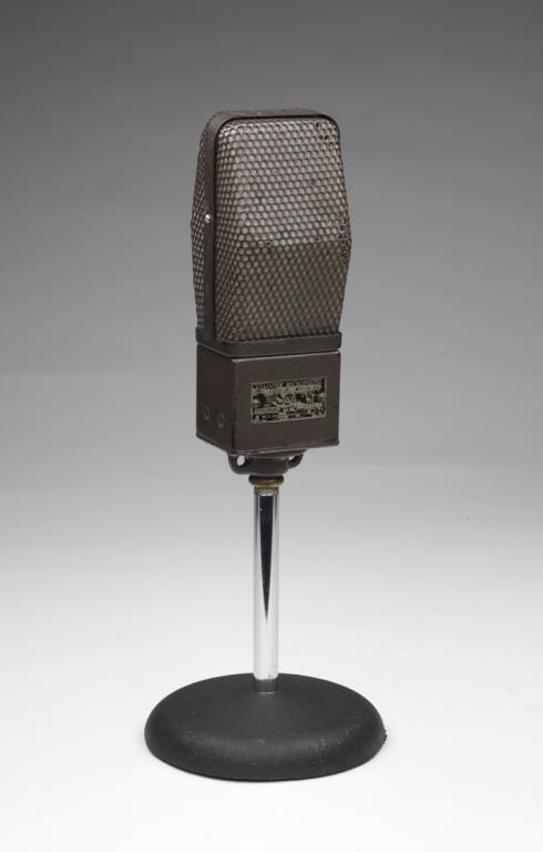 Microphone.2007.68.33.jpg