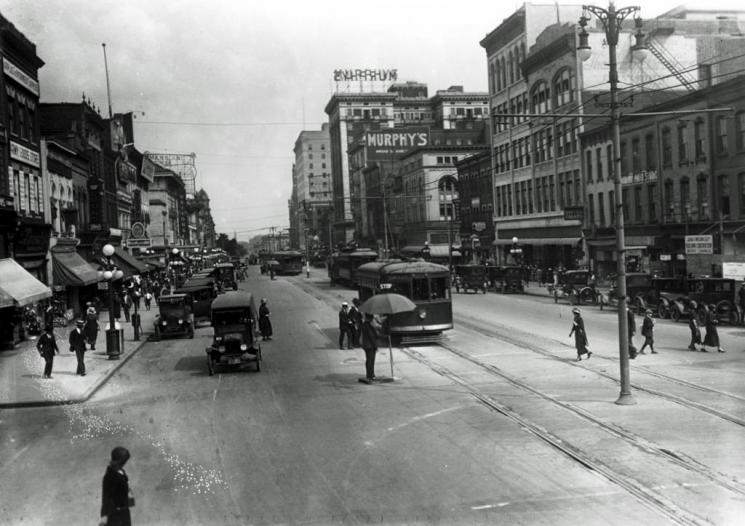 Broad Street looking east, Richmond, 1924 (VHS accession number: 2002.266.41) Broad Street looking east, Richmond, 1924